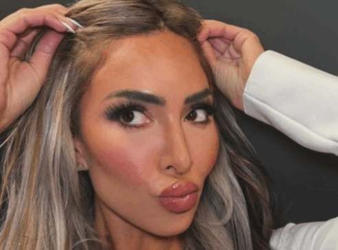 Farrah’s selfie stuns fans