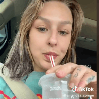 Amanda’s Photo Stuns Fans